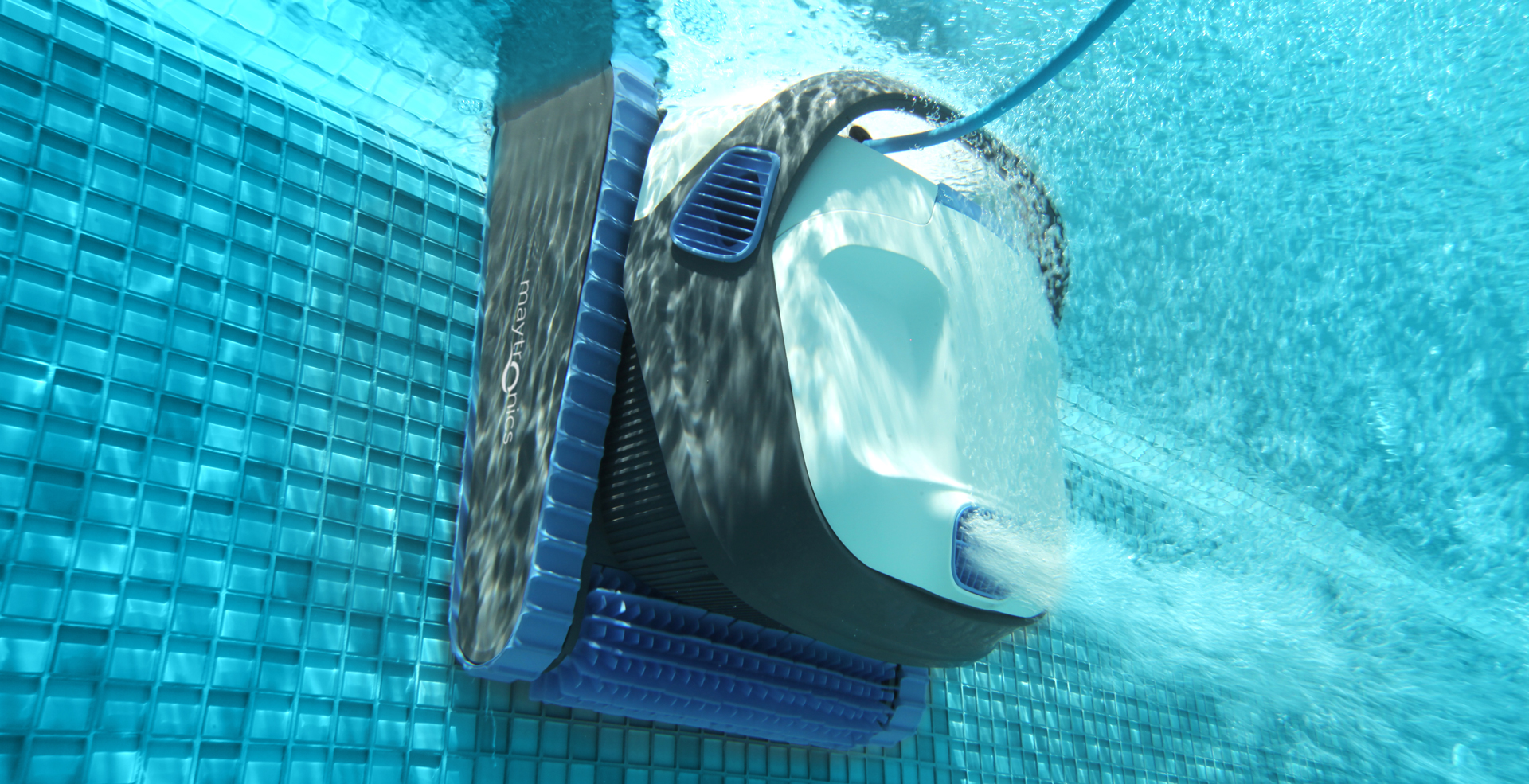 BrandImage_HR_Dolphin_S200_PowerStream_01